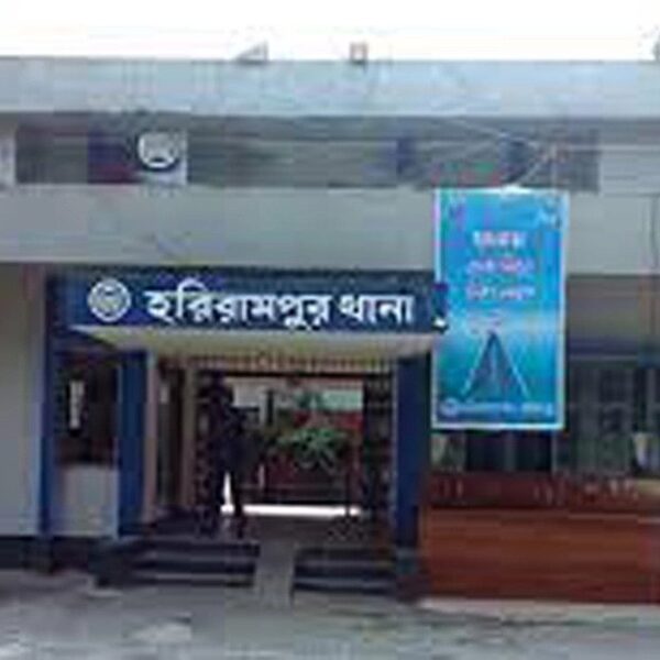 চাঁদা না পেয়ে প্রধান শিক্ষককে পেটালেন ছাত্রলীগ নেতা