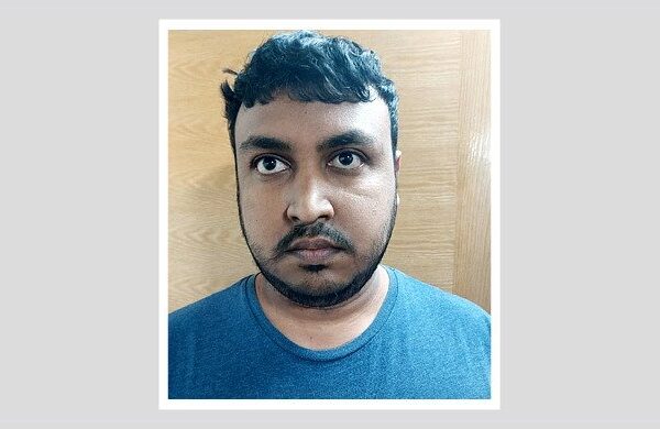 ফেসবুকে প্রেমের ফাঁদ : মেডিকেল-বুয়েটের শতাধিক প্রেমিকা