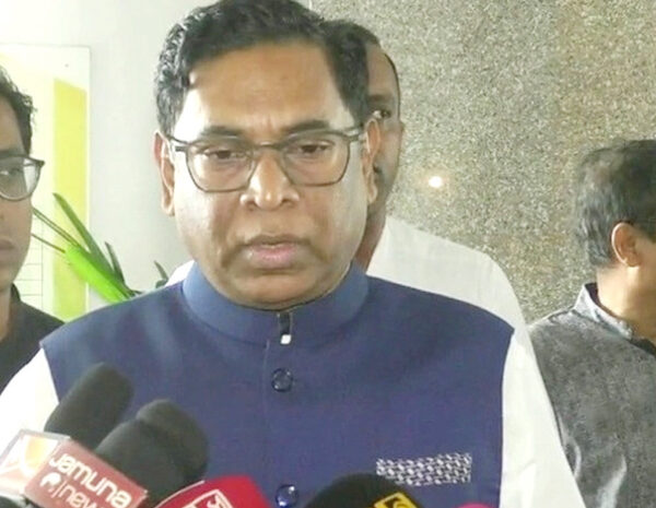 লোডশেডিং নিয়ে দুঃখ প্রকাশ প্রতিমন্ত্রীর, দিলেন সুখবরও