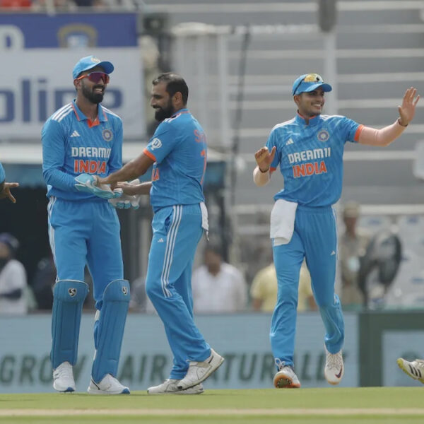 পাকিস্তানকে হটিয়ে র্যাংকিংয়ের শীর্ষে ভারত
