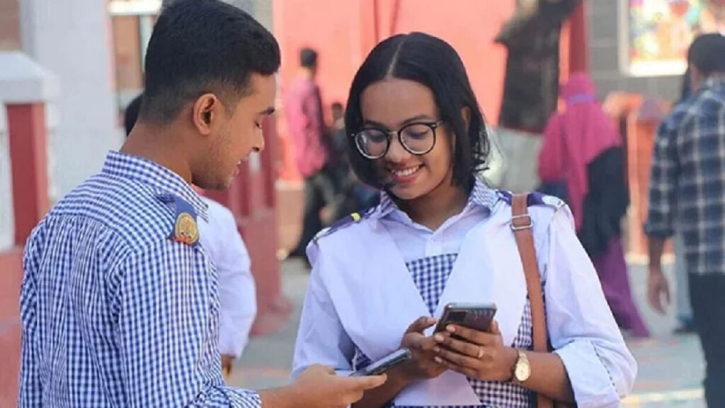 এইচএসসির ফল জানতে পারবেন যেভাবে
