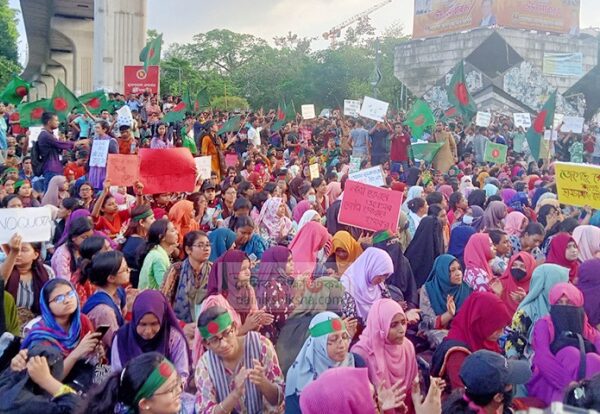 কাল কোটাবিরোধীদের ক্লাস বর্জন ও অবস্থান