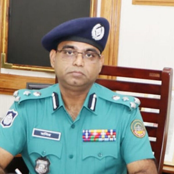 রংপুরের পুলিশ কমিশনারকে চাকরি থেকে অব্যাহতি