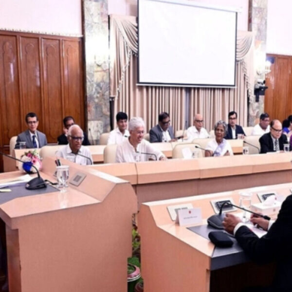 জনপ্রতিনিধিদের অপসারণ করে প্রশাসক নিয়োগ করবে সরকার