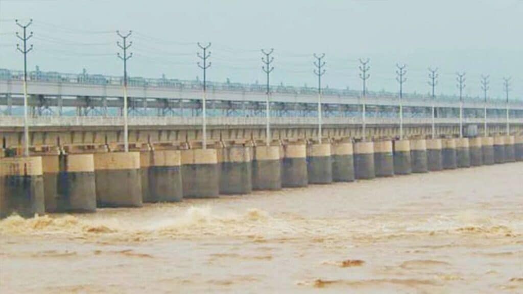 আগে থেকেই খোলা ছিল ফারাক্কার সব গেট, বন্যার আশঙ্কা নেই