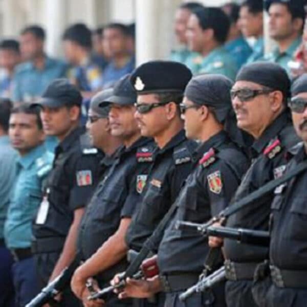 মধ্যরাত থেকে অভিযানে নামছে যৌথ বাহিনী, ধরা হবে যাদের