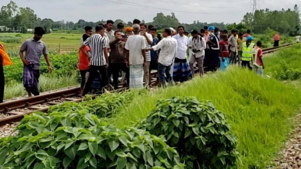 ট্রেনে কাটা পড়ে নবম শ্রেণির শিক্ষার্থীর মৃত্যু