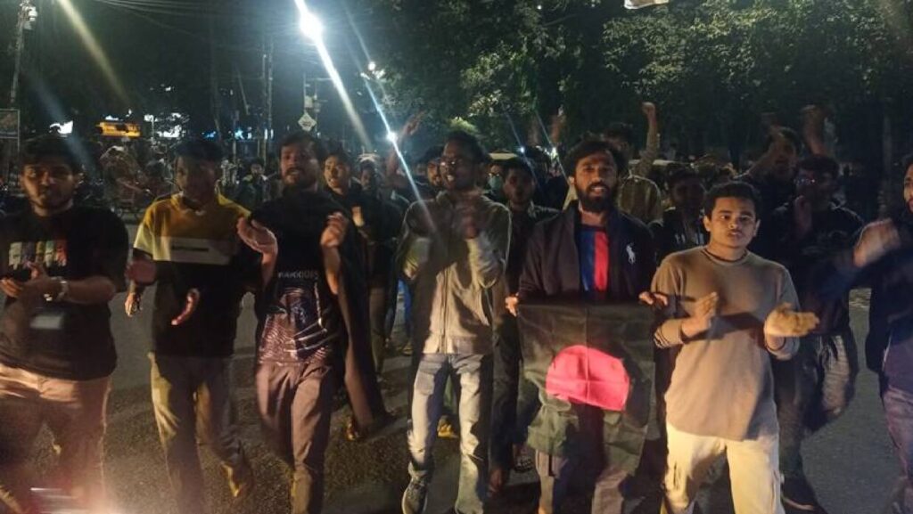 ঢাবির জগন্নাথ হলে ভারতীয় আগ্রাসনবিরোধী মিছিল হিন্দু শিক্ষার্থীদের