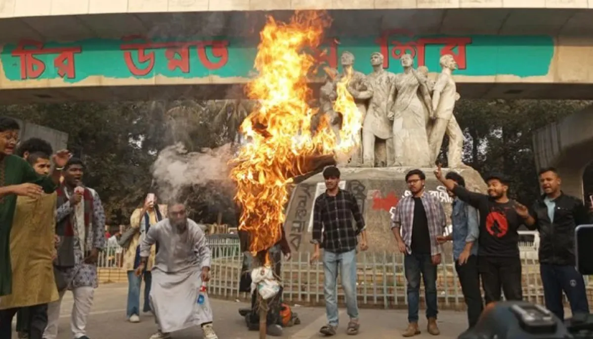The effigy of the Home Advisor was cremated medium