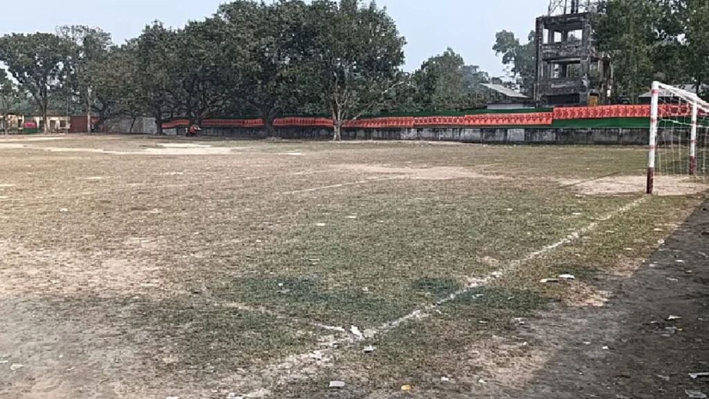 রংপুরে নারীদের ফুটবল ম্যাচ বন্ধের ডাক, উত্তেজনা