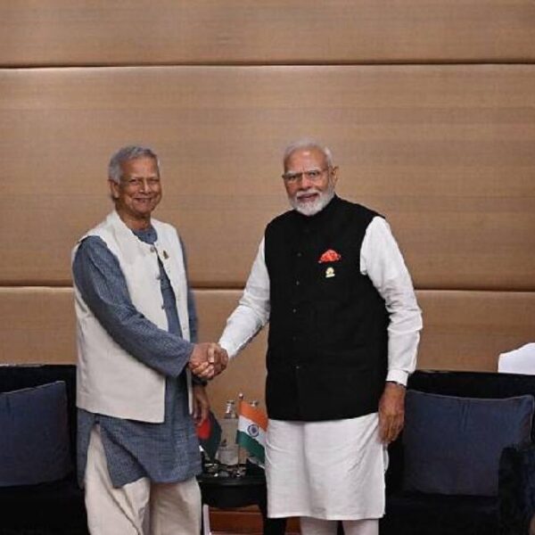 ভারত বাংলাদেশে কোনো নির্দিষ্ট দলকে সমর্থন করে না: ইউনূসকে মোদী
