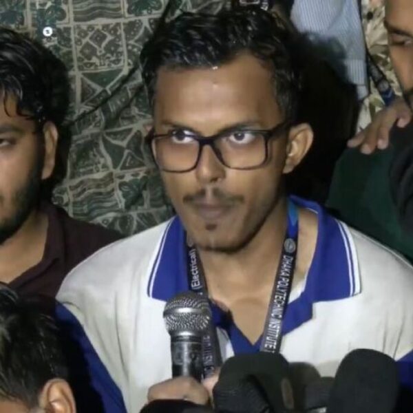 এবার সারাদেশে রেলপথ ব্লকেডের ঘোষণা পলিটেকনিক শিক্ষার্থীদের