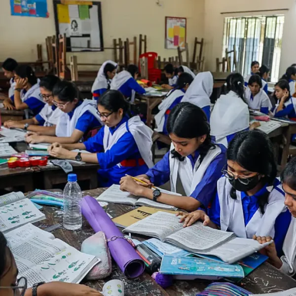 প্রাথমিকে উপবৃত্তি দ্বিগুণ হচ্ছে, থাকবে পোশাক কেনার টাকাও