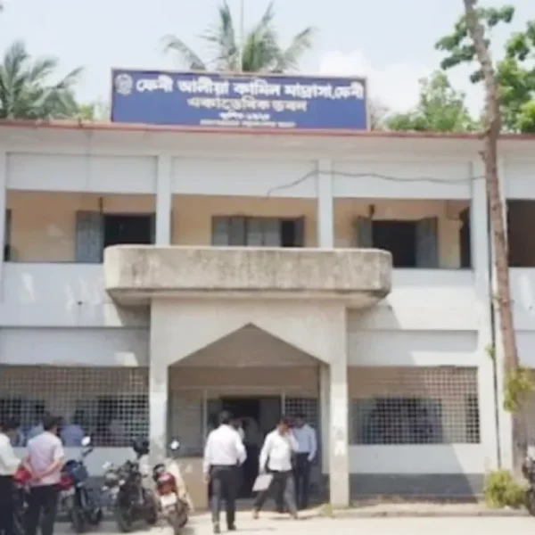 নকল সরবরাহের দায়ে এক শিক্ষককে দুই বছরের কারাদণ্ড