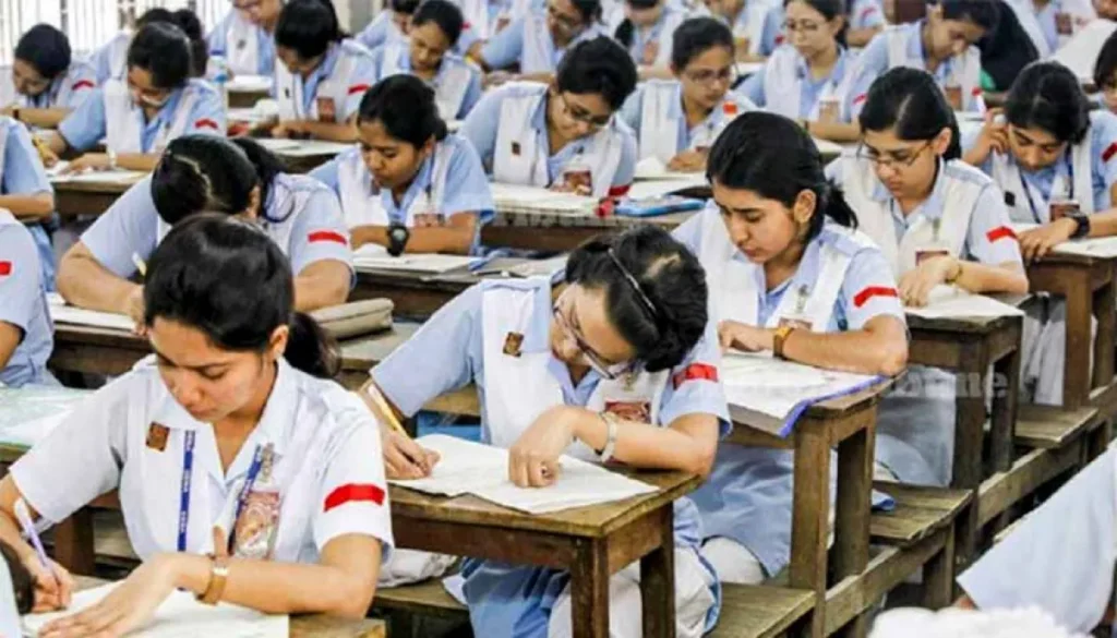 এইচএসসি ও সমমান পরীক্ষা শুরু ২৬ জুন, পরীক্ষার্থী ১২ লাখ