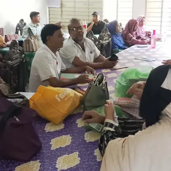 প্রাথমিক শিক্ষকদের কর্মবিরতি,‘সুপারিশ’ সংশোধনের দাবি