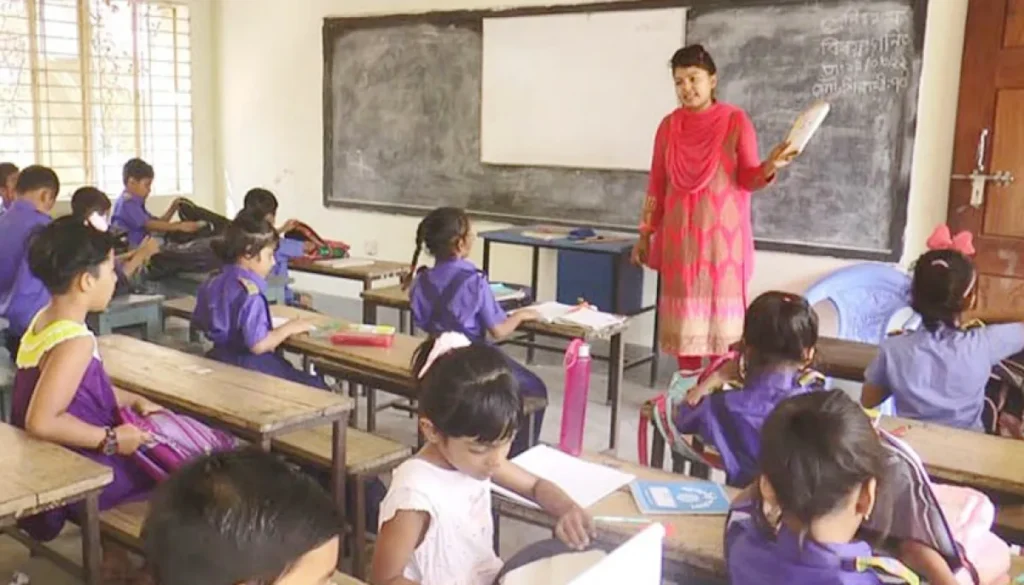 প্রাথমিকের পূর্ণদিবস কর্মবিরতি শুরু