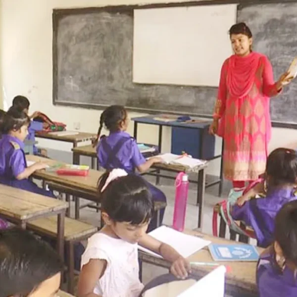 প্রাথমিকের পূর্ণদিবস কর্মবিরতি শুরু