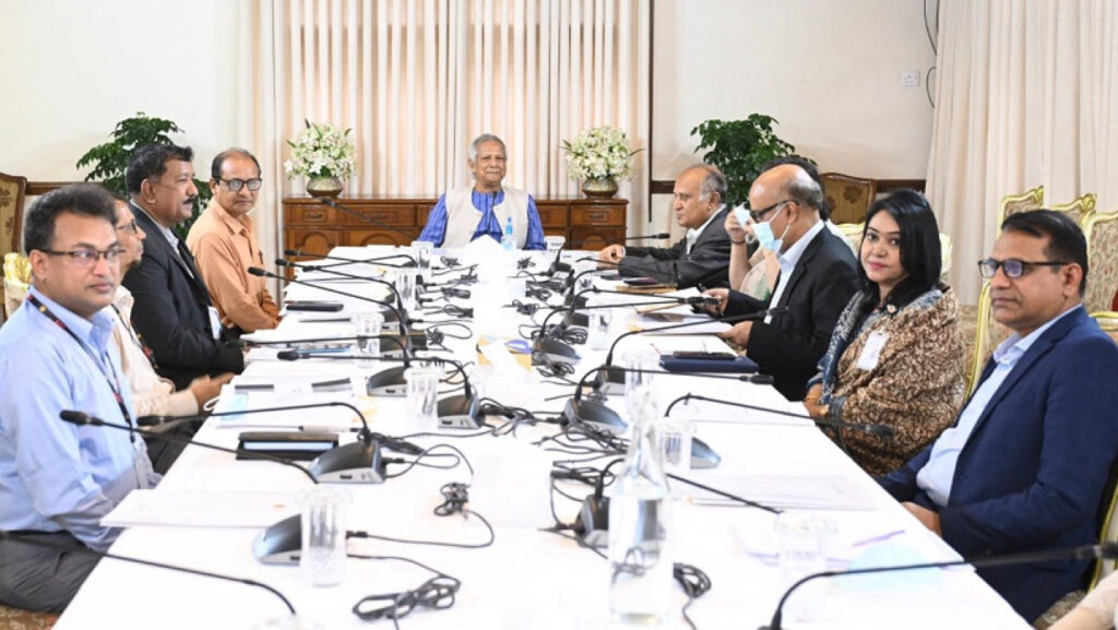 প্রাথমিক বিদ্যালয়ের প্রধান শিক্ষকের শূন্য পদে দ্রুত নিয়োগের নির্দেশ প্রধান উপদেষ্টার