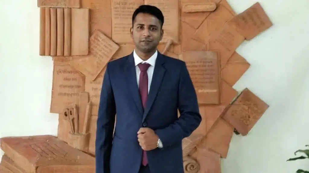 ৪৪তম বিসিএসের প্রশাসন ক্যাডারে প্রথম ফরহাদ