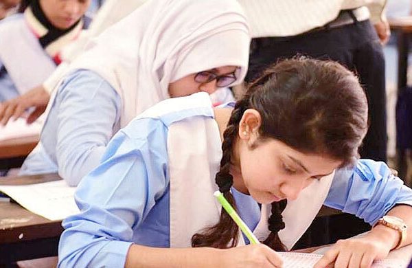 অষ্টম শ্রেণিতে চালু হচ্ছে বৃত্তি পরীক্ষা পদ্ধতি