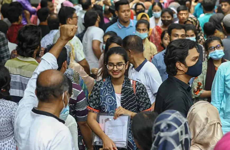 সাত কলেজে আসন কমছে ৭৯ শতাংশ