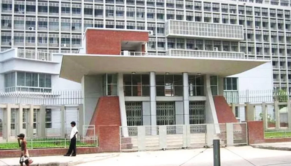 সচিবালয়ে কর্মচারীদের আন্দোলন স্থগিত
