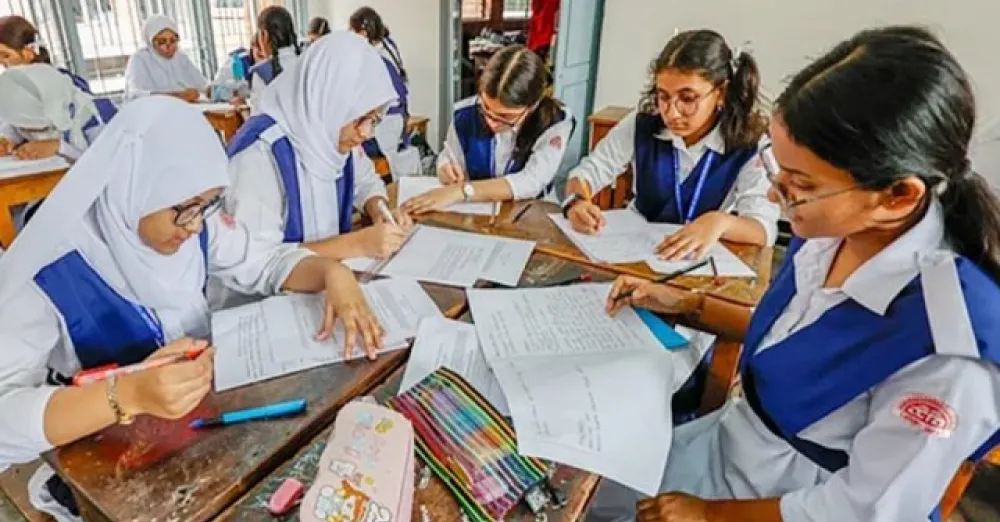 নবম শ্রেণিতে বিভাগ বিভাজন না রাখার সুপারিশ